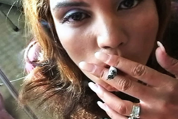 Smoking Fetish : Vanessa Inhales Smoke & sexy Cum for real