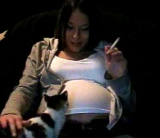 Girls Smoking : Gina Prego!